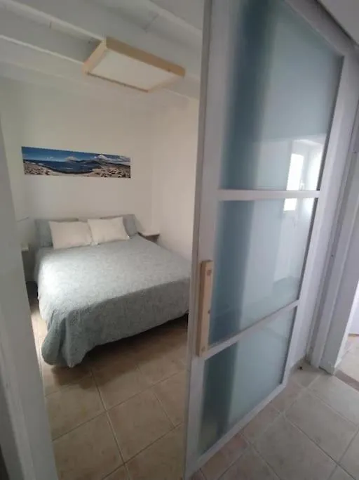 Famara, Apto. En Zona Tranquila A 200M Del Mar. Apartment